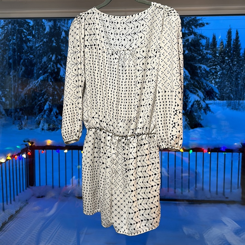 Patterned Romper - Picture 2 of 5
